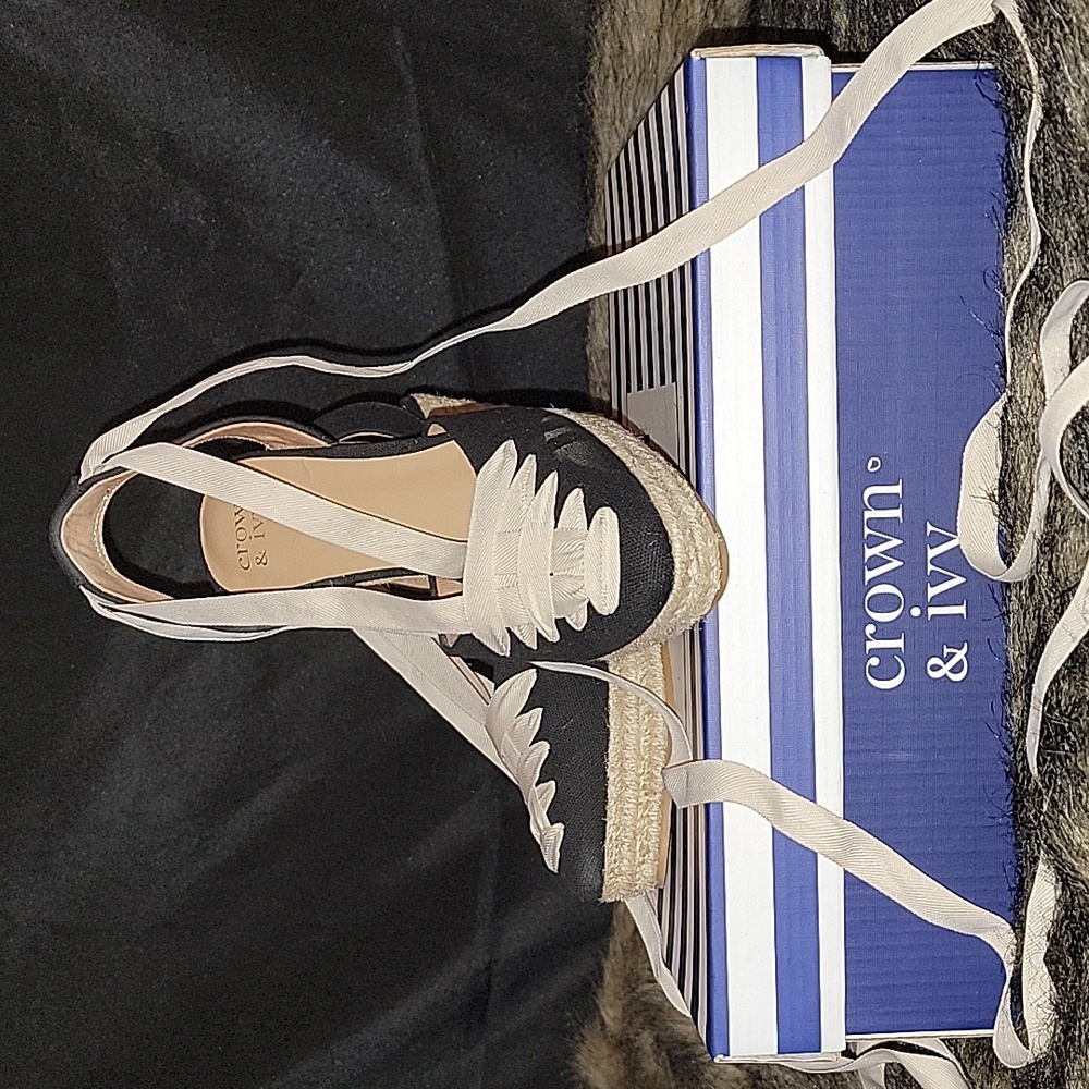 Crown & Ivy Wedge Espedrill Sandles NWT Size 7